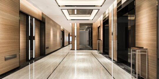Llave digital en hoteles: ventajas, retos y cómo integrarla en una experiencia conectada