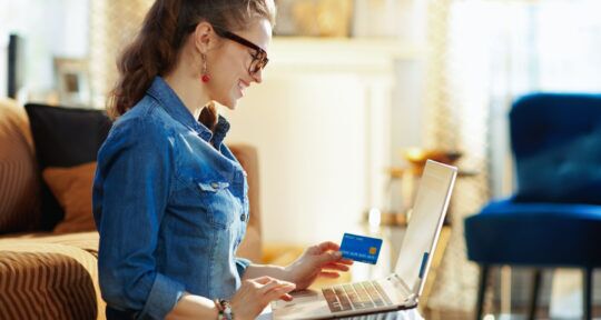 La carta del cliente riceve una pre-autoriazzazione da parte dell'hotel