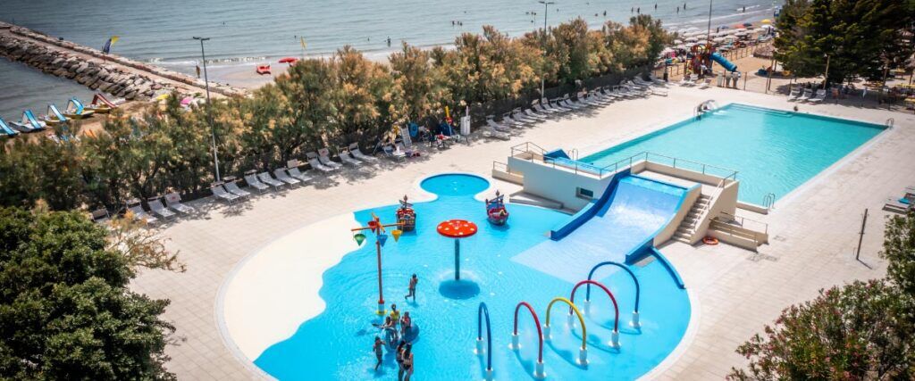 Piscina BI Holiday