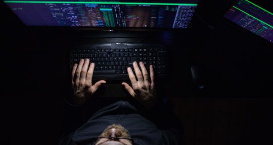 Allarme sicurezza informatica in aumento gli attacchi hacker