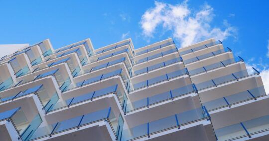 Integraciones clave para un hotel conectado: PMS, TPV, RMS y más
