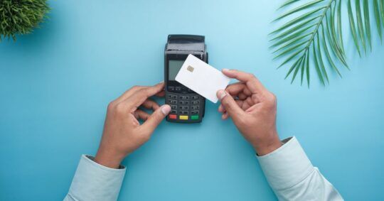 Pagos integrados en hotelería: cómo un PMS conectado mejora ingresos